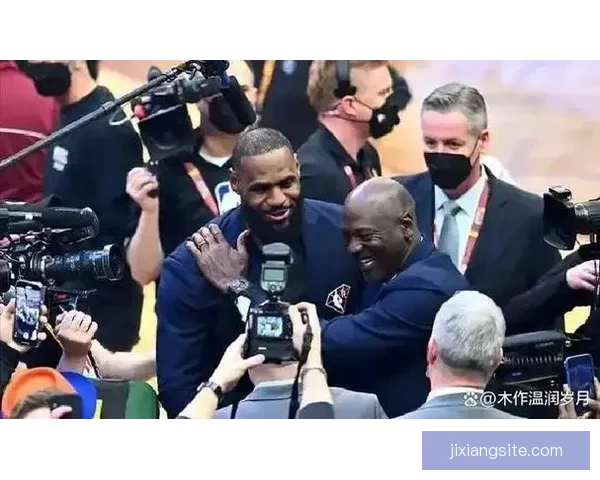 奥尼尔称乔丹为历史最佳 詹姆斯是魔术师约翰逊的放大版